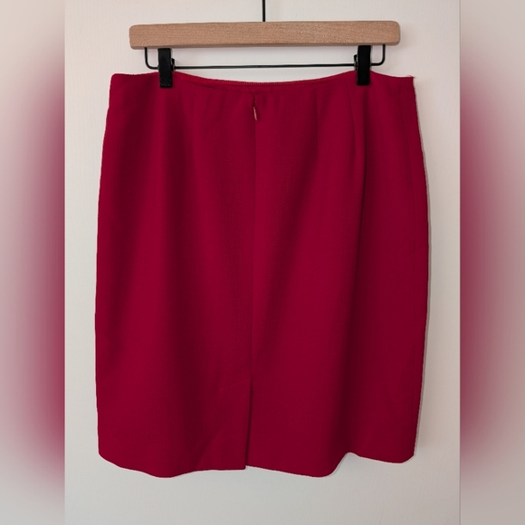 Vintage Dana Buchman Womens 14 Red Midi Skirt 100% Wool Contemporary Office - Picture 4 of 6